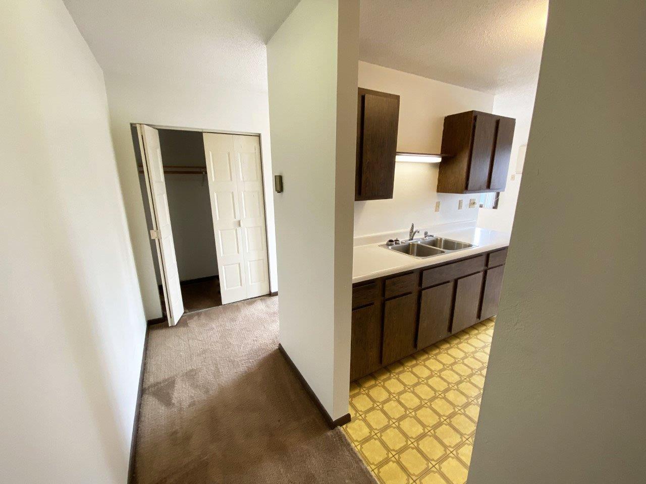 Applecrest Apartments in Big Stone City, SD Mills Property