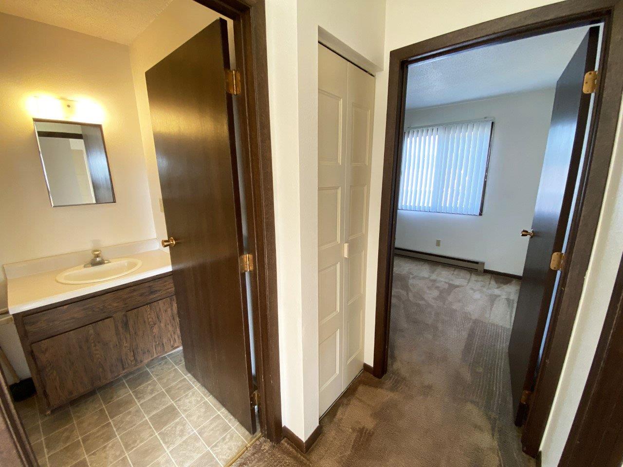 Applecrest Apartments in Big Stone City, SD Mills Property