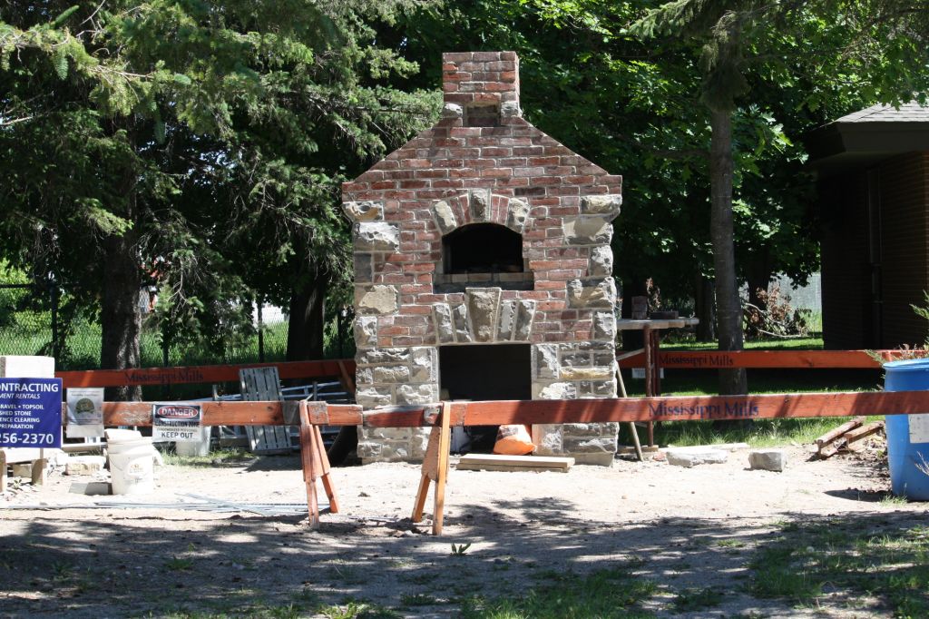 Gardening in Almonte Gardens, Canteen & Pizza Oven The Millstone