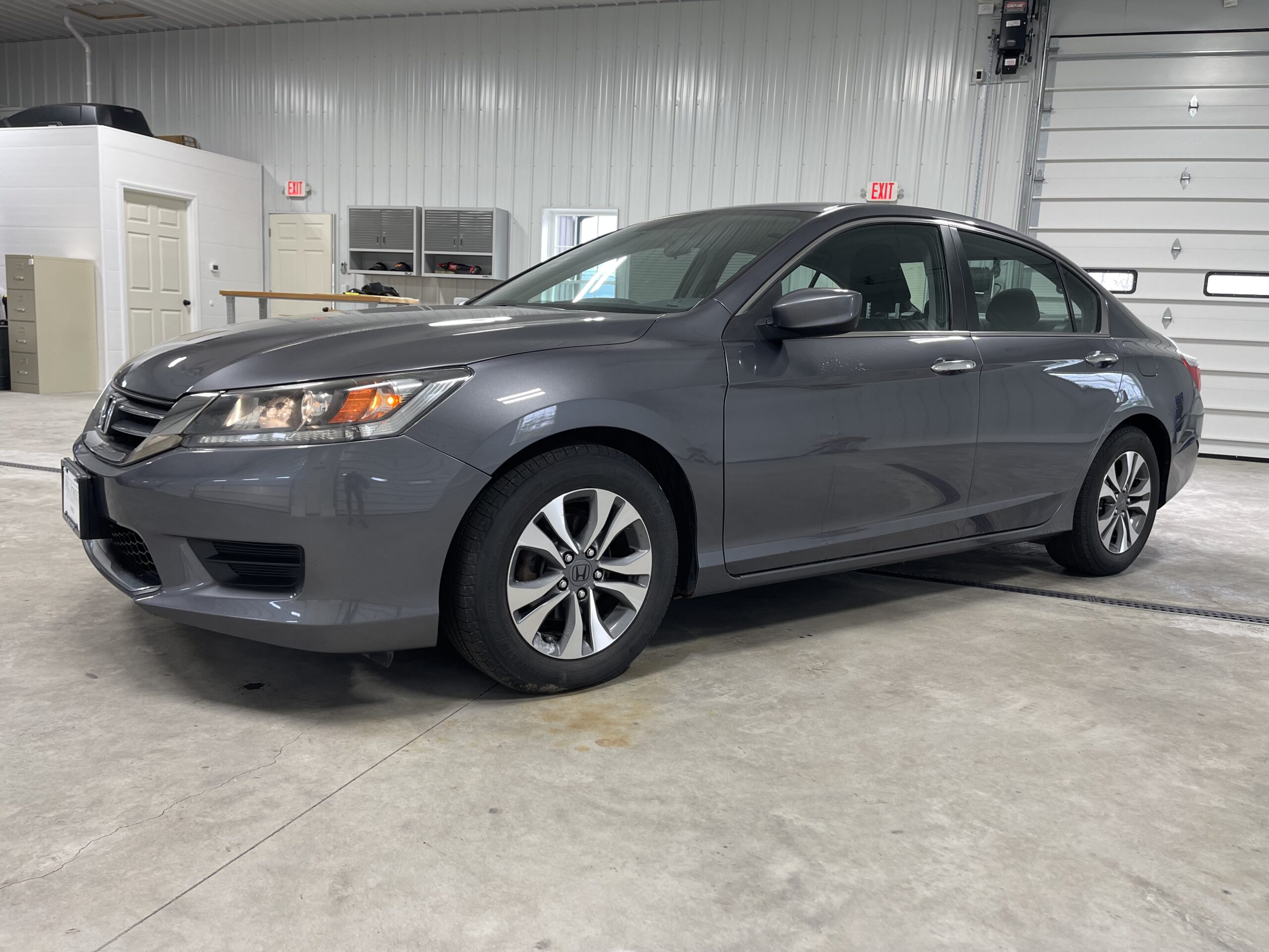 HONDA ACCORD LXP RARE 5 SPEED MANUAL SHIFT, VERY CLEAN, AWESOME MPG