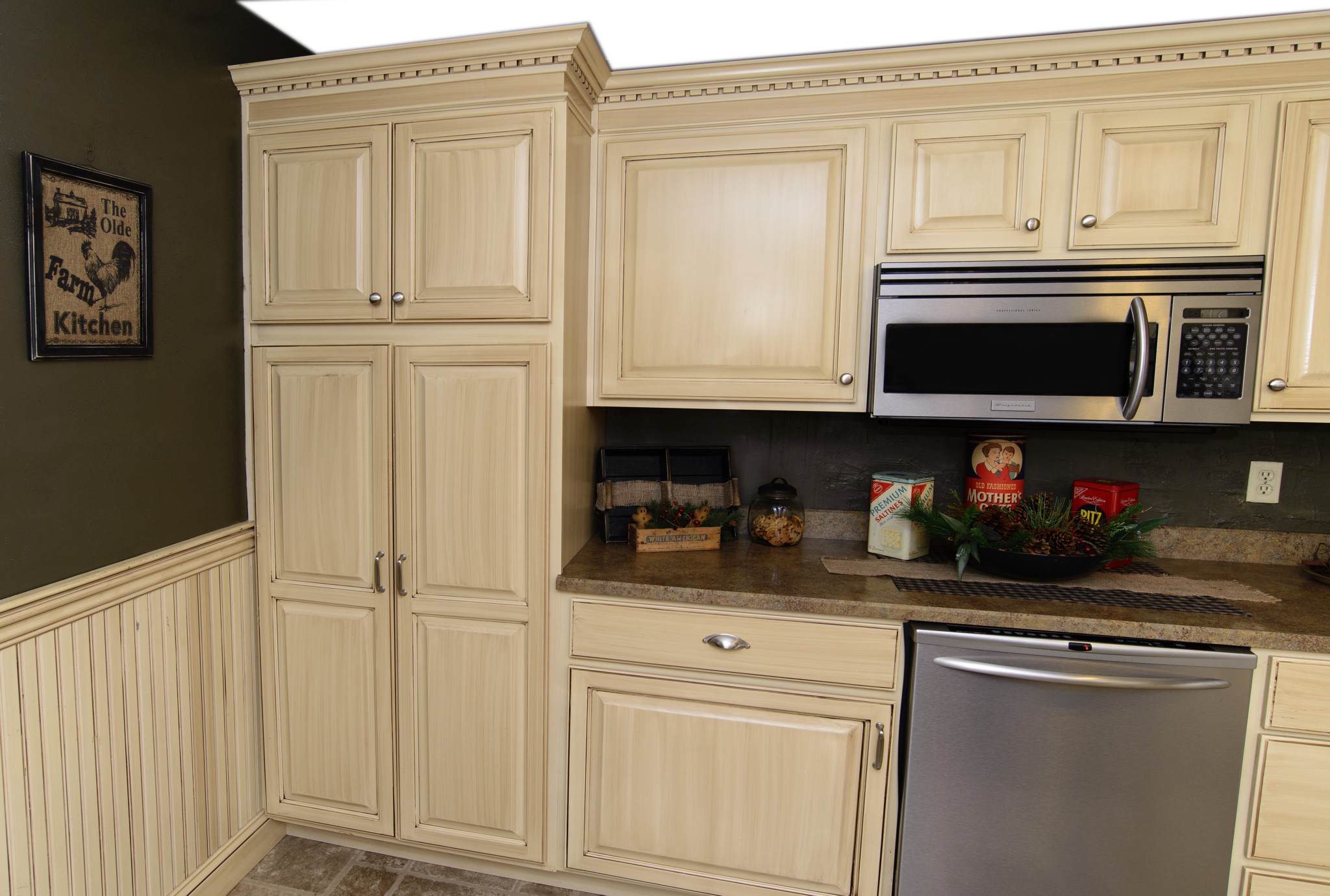 Farmhouse Chic Millwood Kitchens of PA