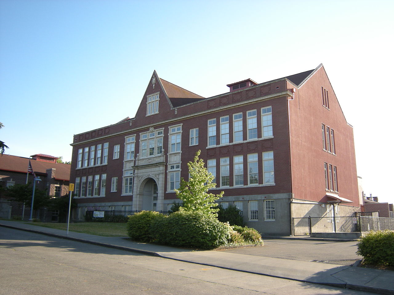 Emerson Elementary School, Seattle MILNE Electric & Technologies