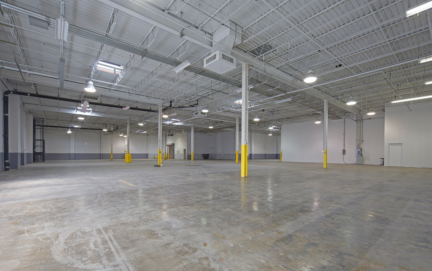 Warehouse Space for Rent in Ronkonkoma, NY 100 13th Ave