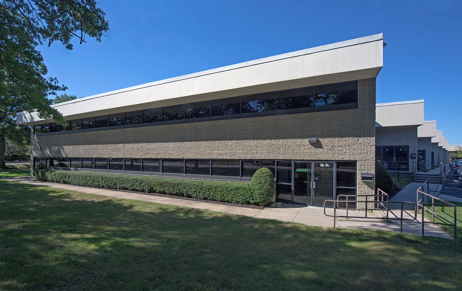 Warehouse Space for Rent in Ronkonkoma, NY 200 13th Ave