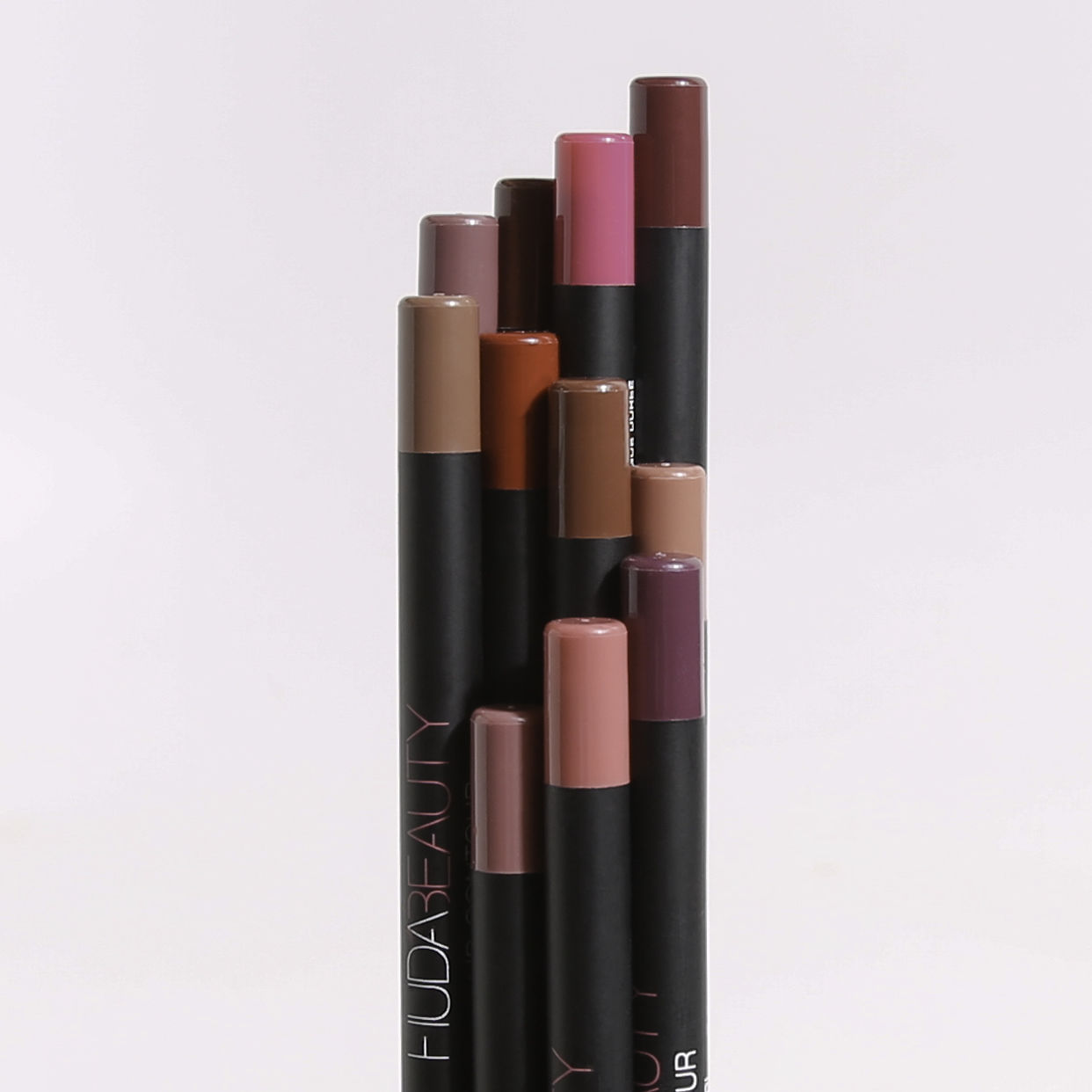 Huda Beauty Lip Contour Matte Pencil Flirt
