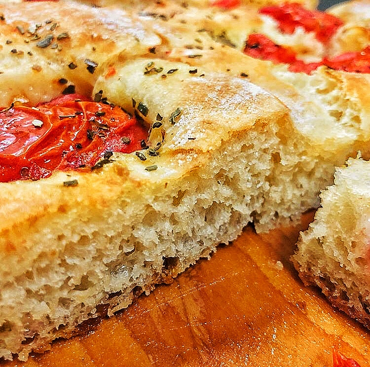 What is the difference between focaccia and ciabatta? MiMi FOODS