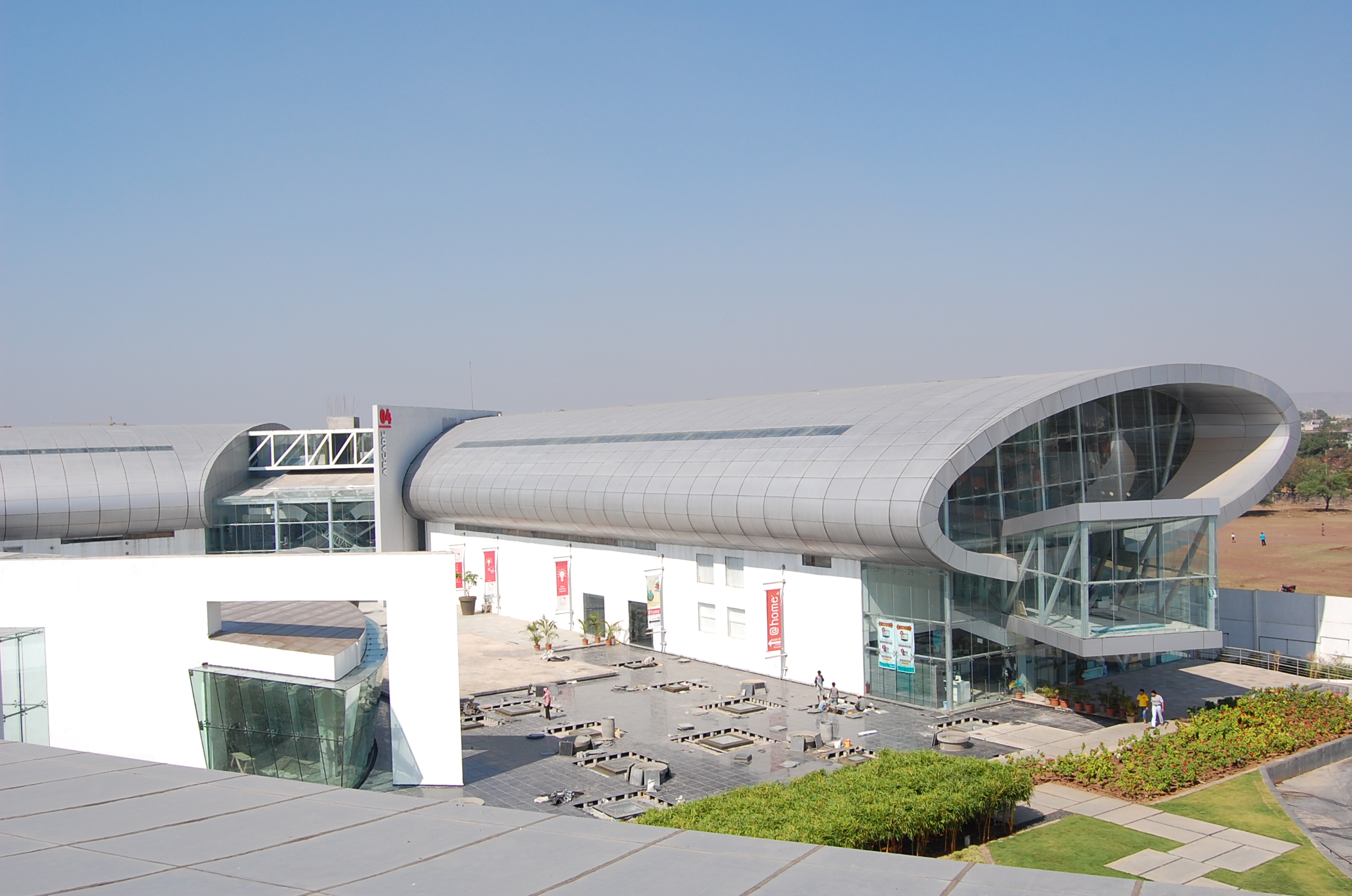 Ishanya Mall, Pune Minaean