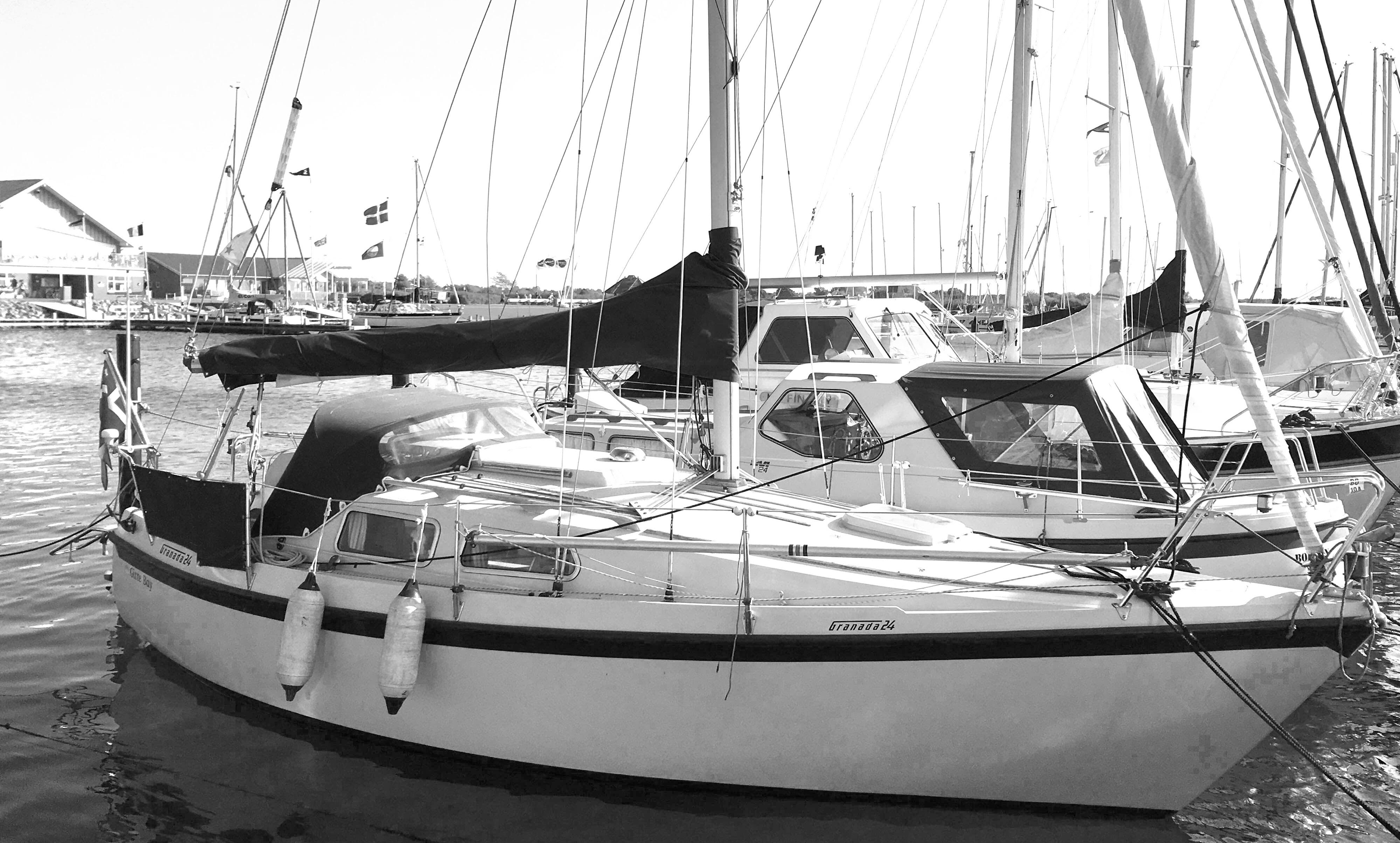 Lars Lindholm fortæller om sin Granada 24 i bogen Pocket Cruising og