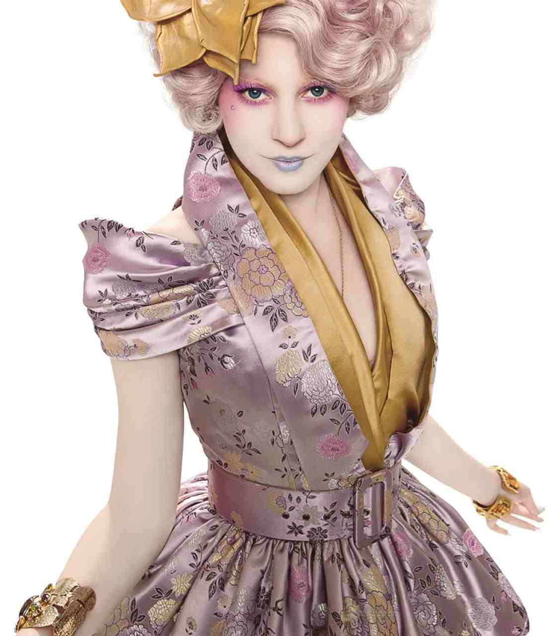 Elizabeth Banks As Effie Trinket New Image From ‘The Hunger Games