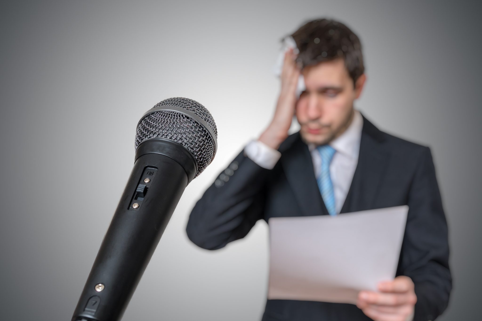 Tips for anxious presenters Never be nervous speaking again