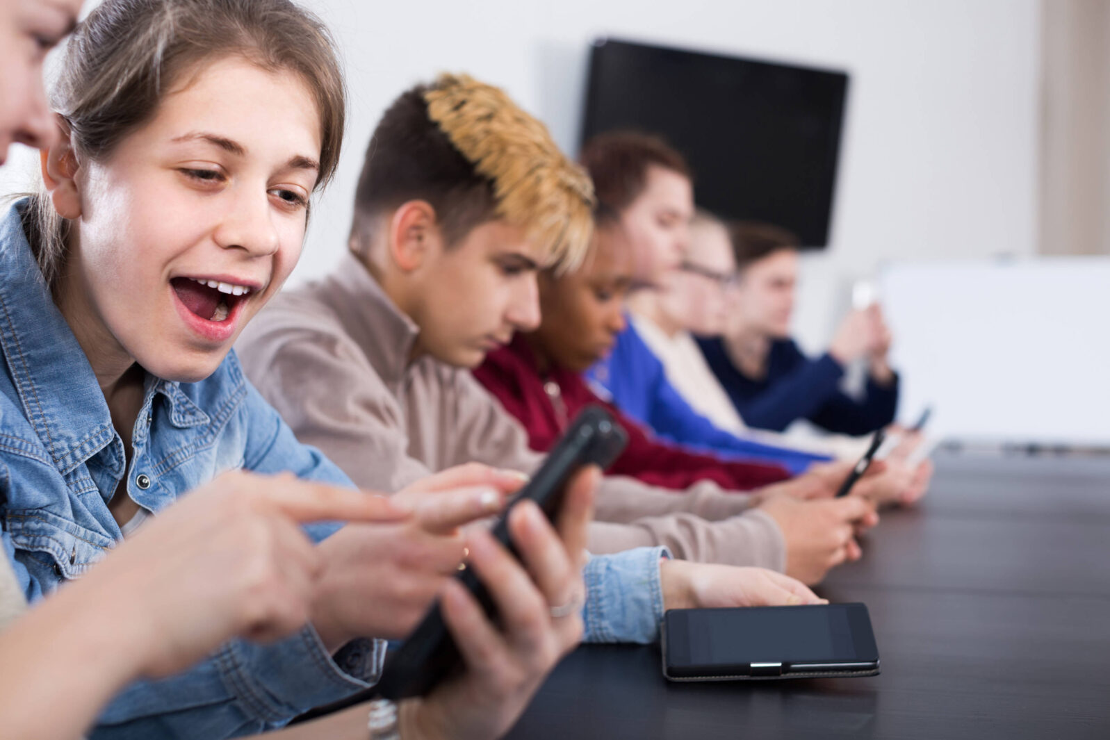 The Prof Banned Phones in Class. What Happened? Mind Matters