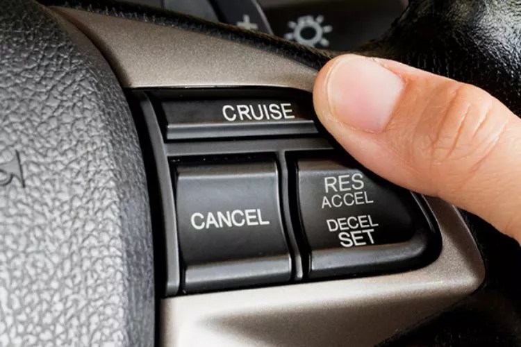 Do Manual Cars Have Cruise Control? (An Accurate Answer)