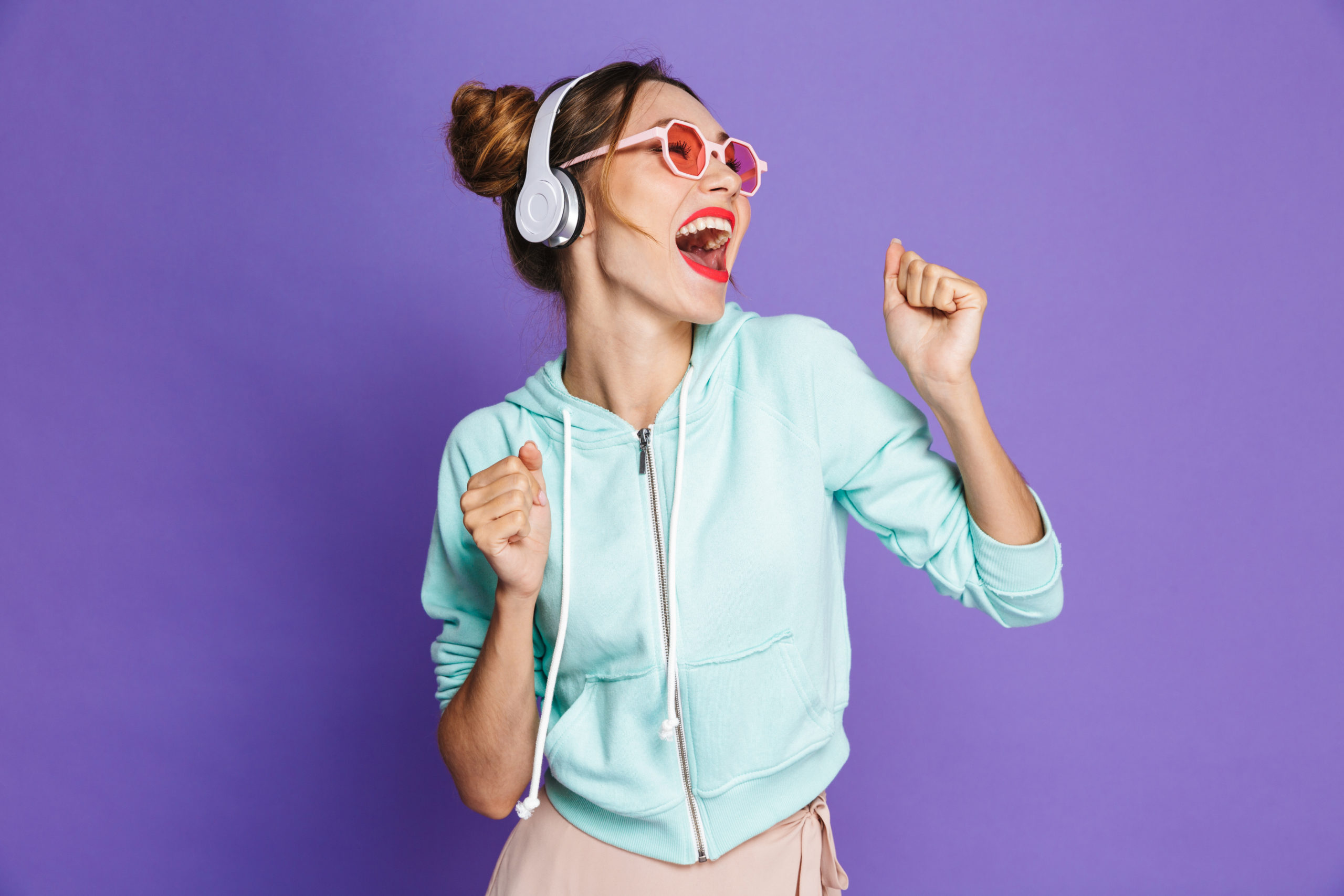 55 Happy, Upbeat, and Inspirational Pop Songs to Motivate You! (Updated