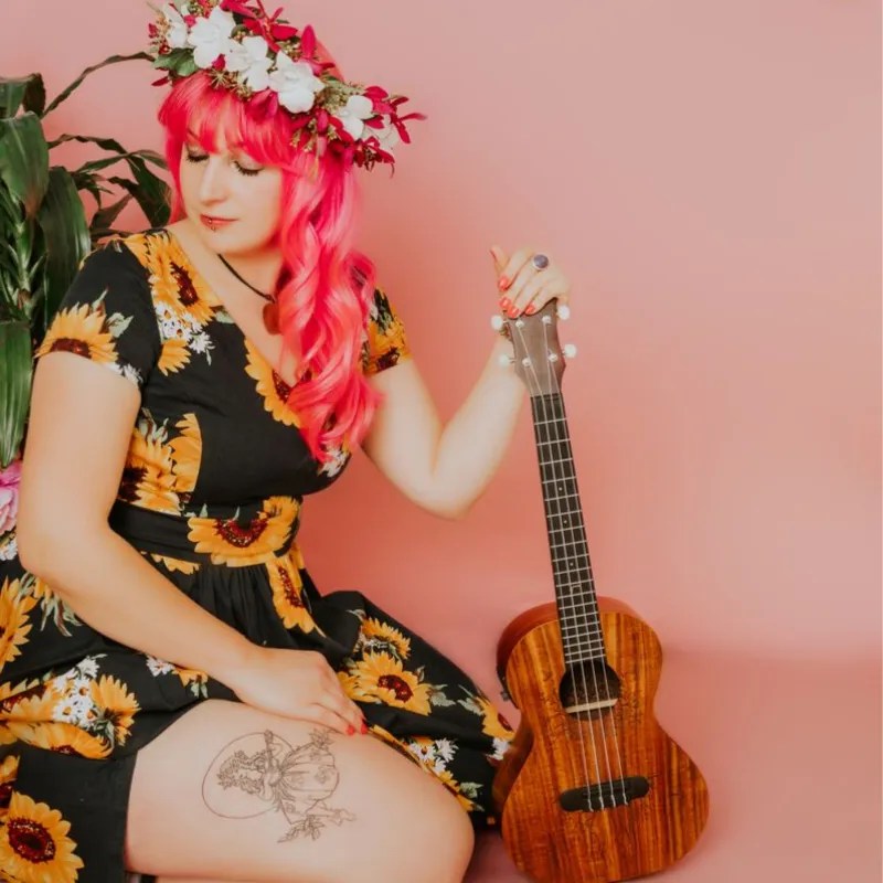 Review Who is the Ukulele Dream Girl? Mindshare