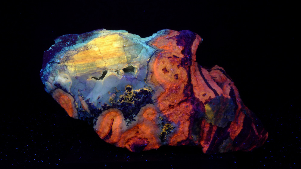 Fluorescent Minerals from Southern Arizona