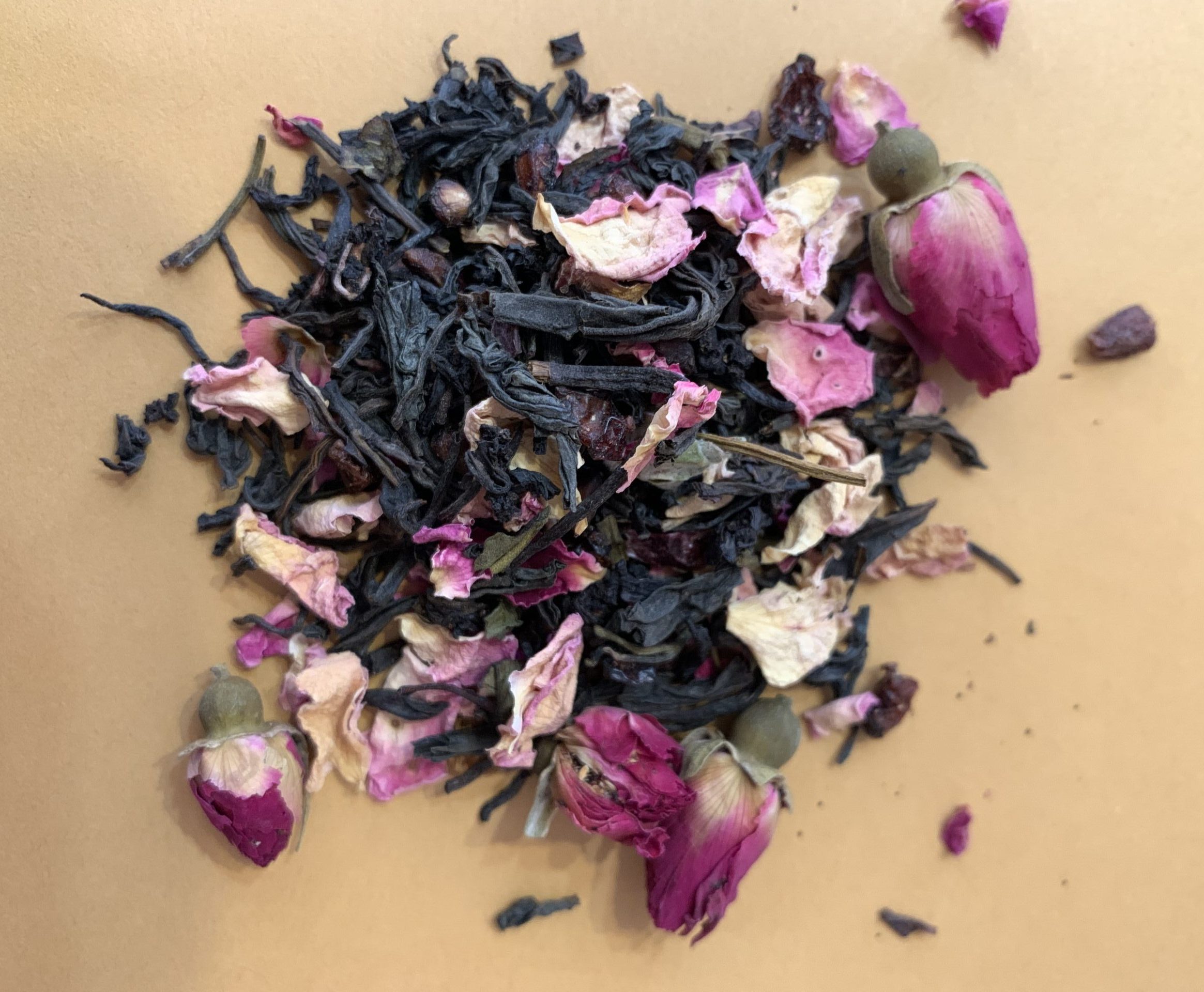 Saffron Rose Black Minglement