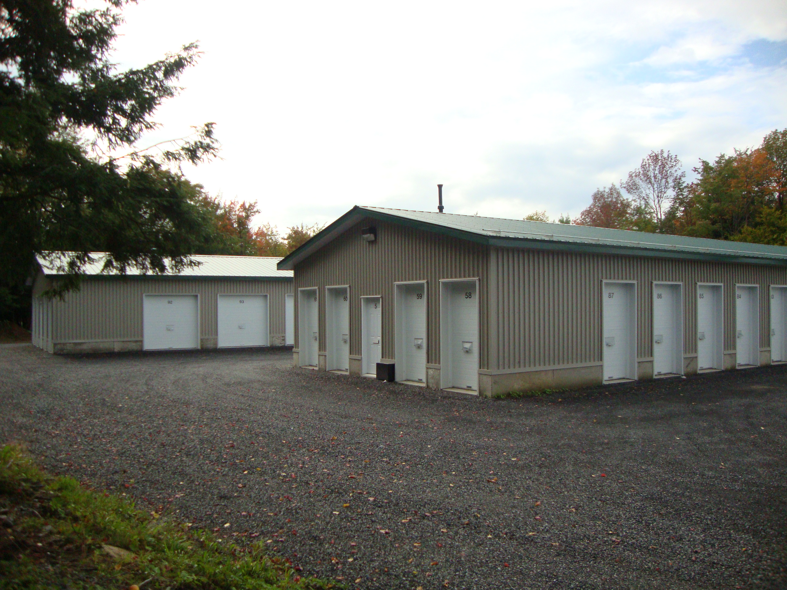 Entrepôts à louer sécuritaires et qui répondent à vos besoins à Bromont