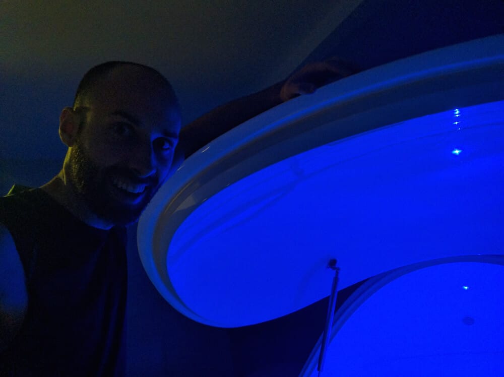 My LifeChanging Experience In A Sensory Deprivation Tank (My Review