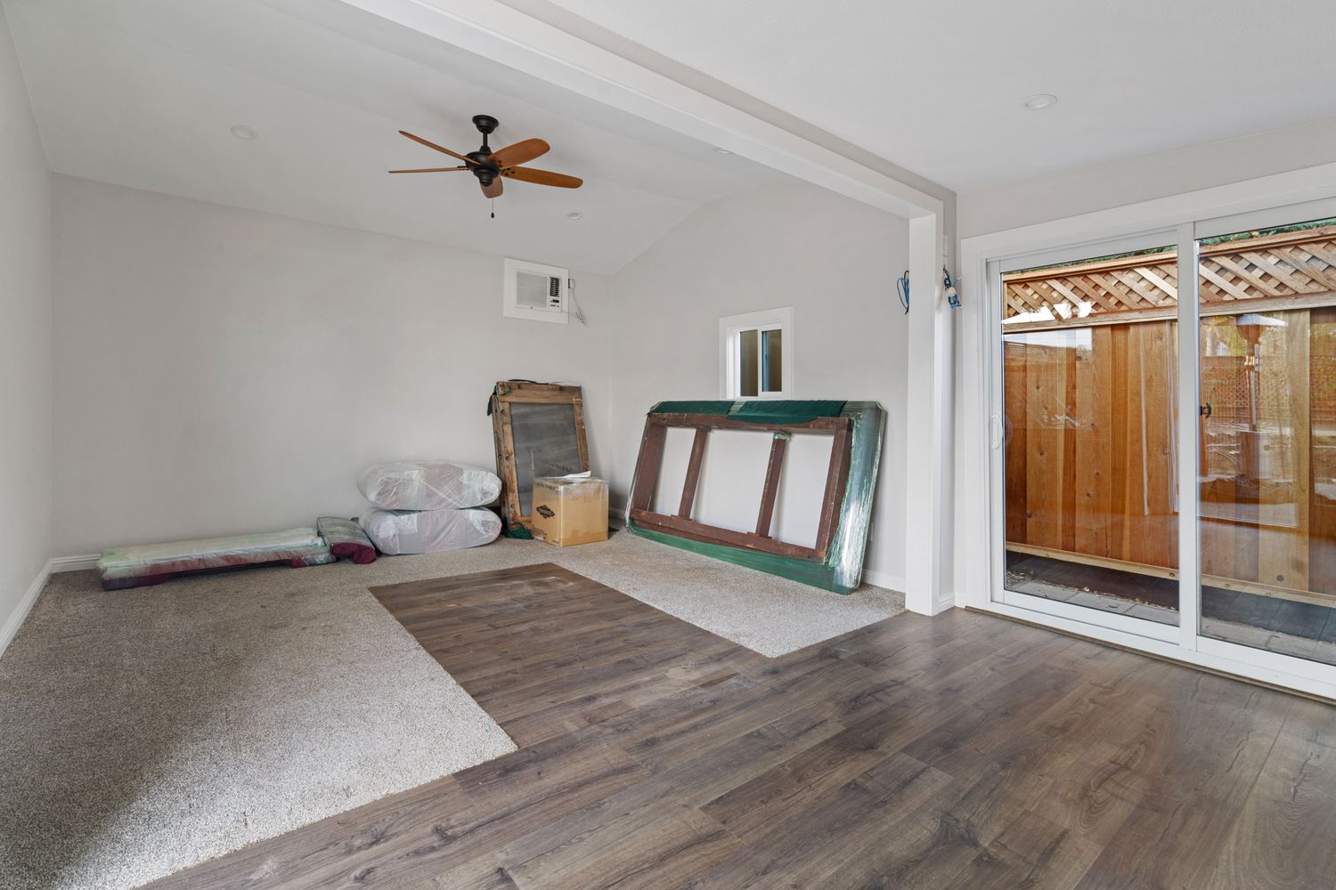 14895 Conway Mini Kalkat Intero Real Estate