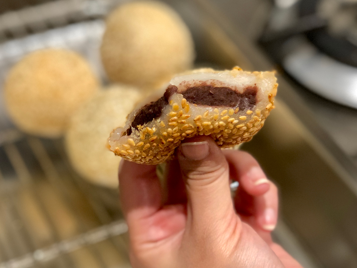 Deep Fried Sesame Seed Balls ( Jin Dui 煎堆) MKL