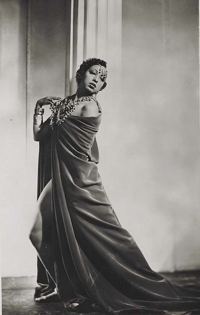 Follow in josephine baker's footsteps around paris, discovering where she made her mark. Josephine Baker | Minimal Group