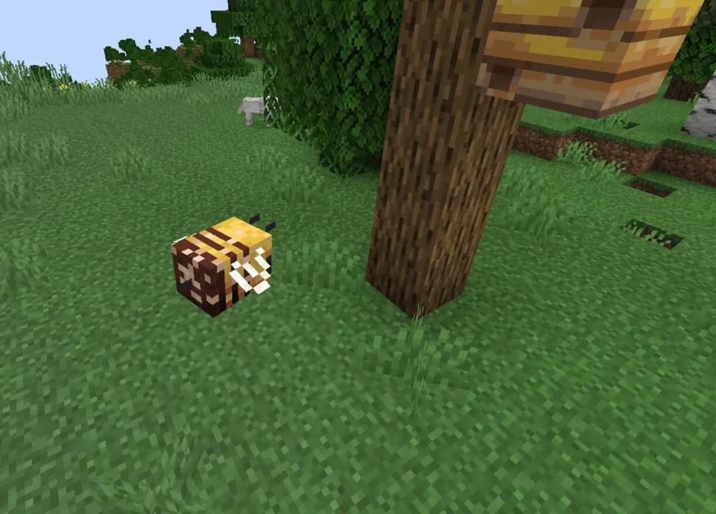 How to move a Beehive (and its Bees) in Minecraft