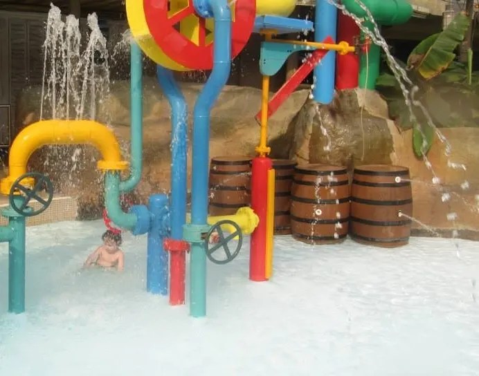 Splash Landings, Alton Towers Mini Travellers Family Travel