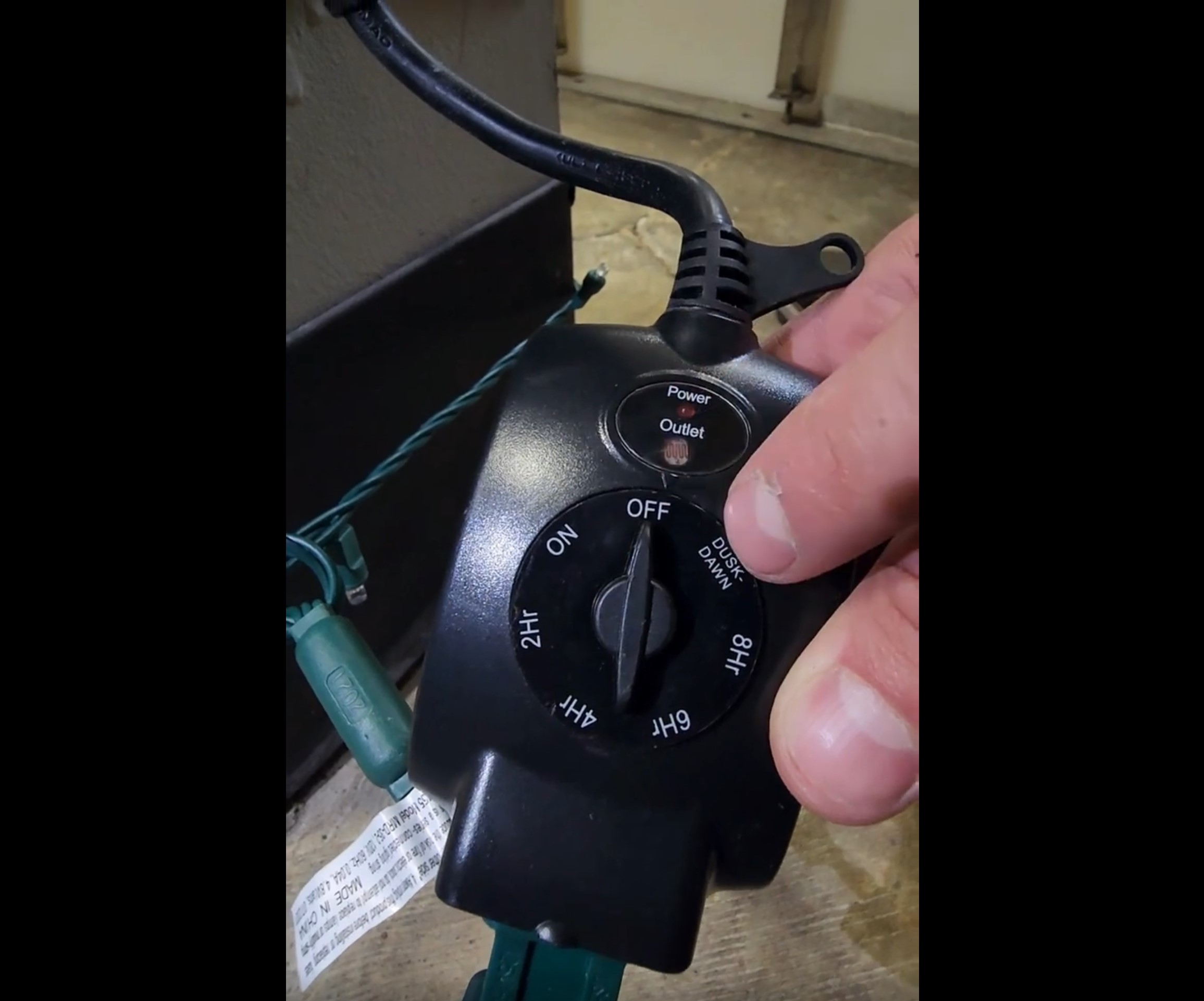 Outdoor Holiday Light Timers How Do They Work? Christmas & Holiday