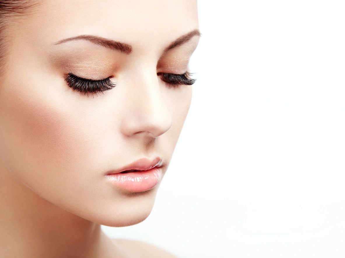 Eyelash Perms What Are They and Are They Safe? Min