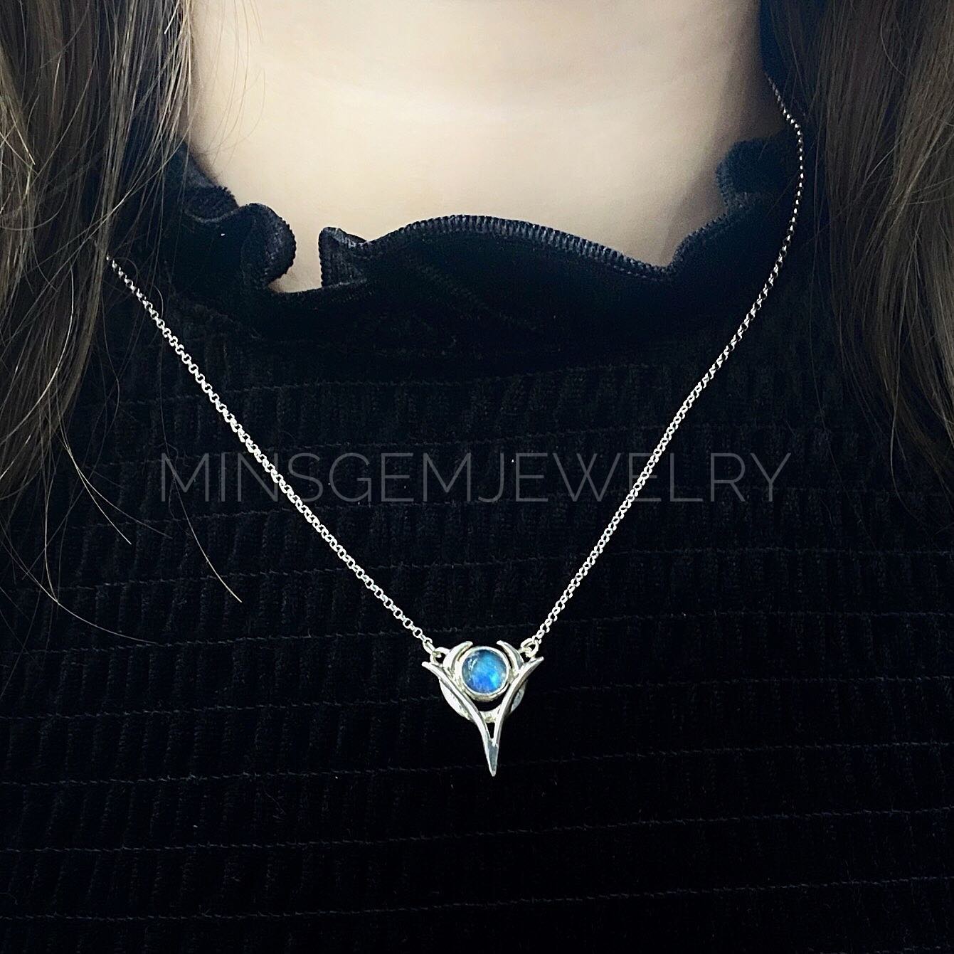 Mặt đá Moonstone Aries