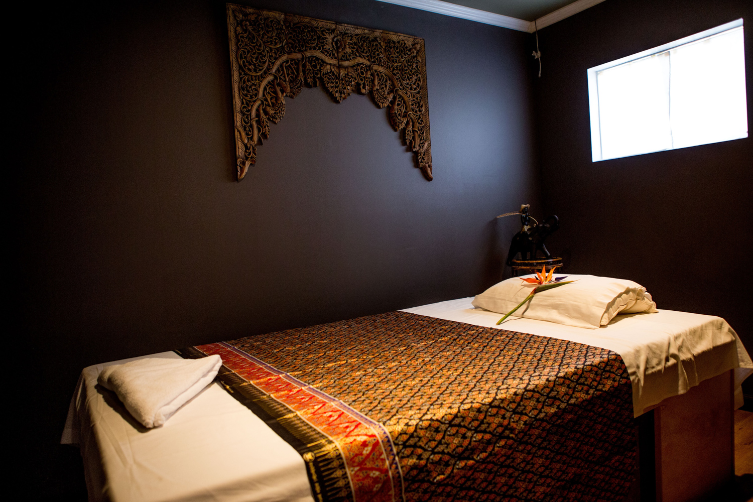 CONTACT Mint Leaf Thai Massage