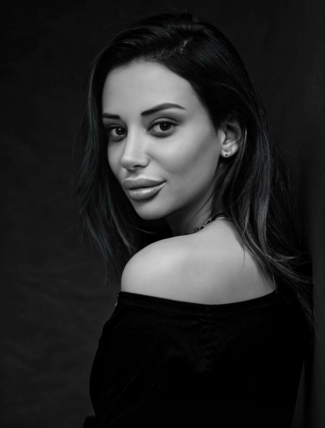 Freya Ferrari: Il Successo Dopo Le Iene e la Crescita su OnlyFans - MioTicino.ch