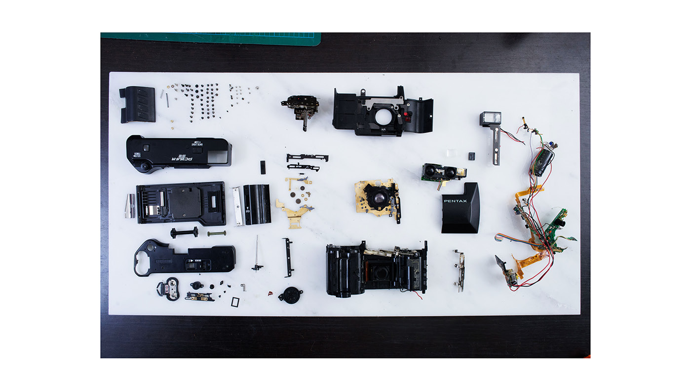 Pentax PC35 AF-M SE Teardown on Behance