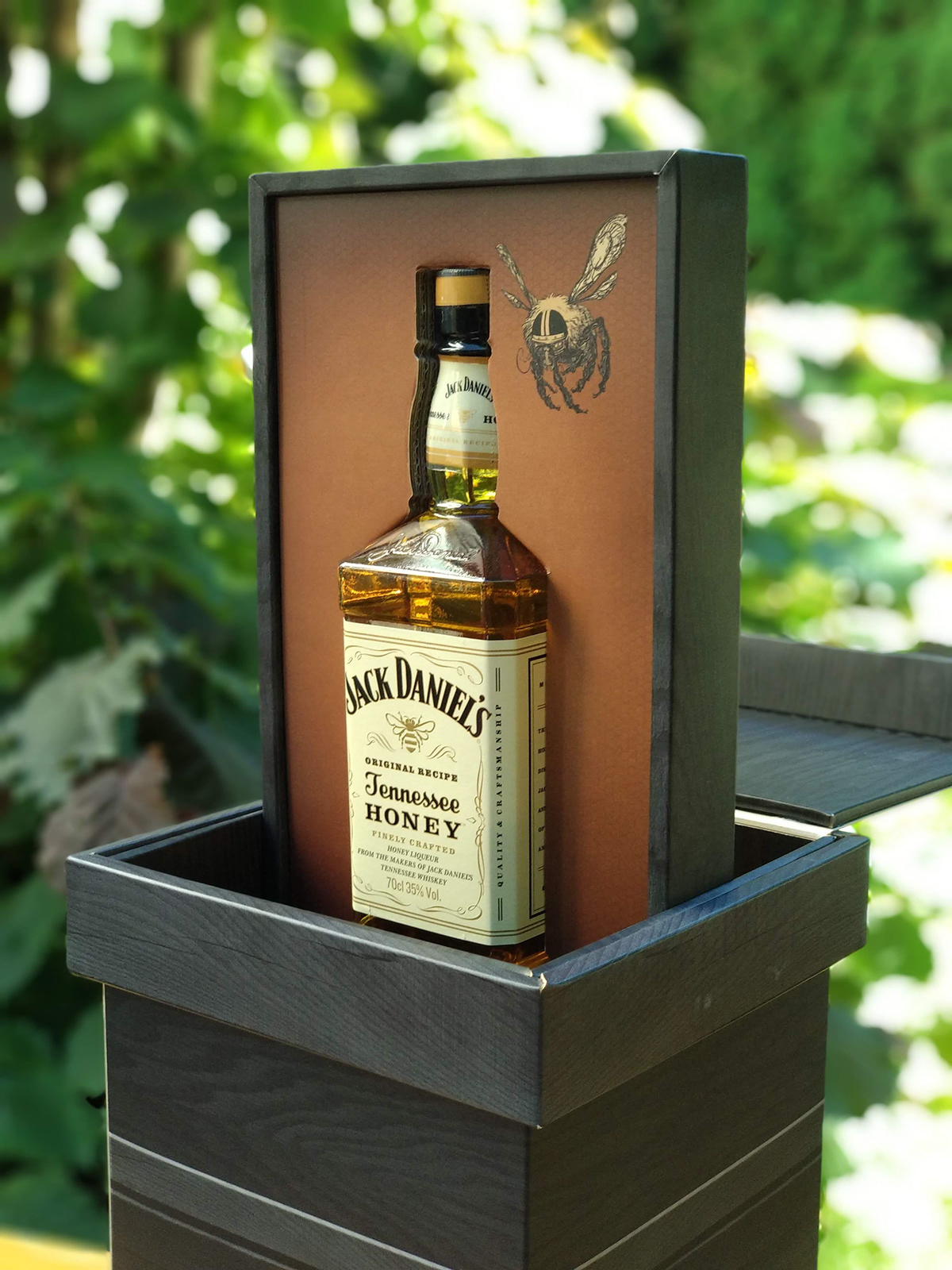 Jack Daniel's Honey packaging on Behance