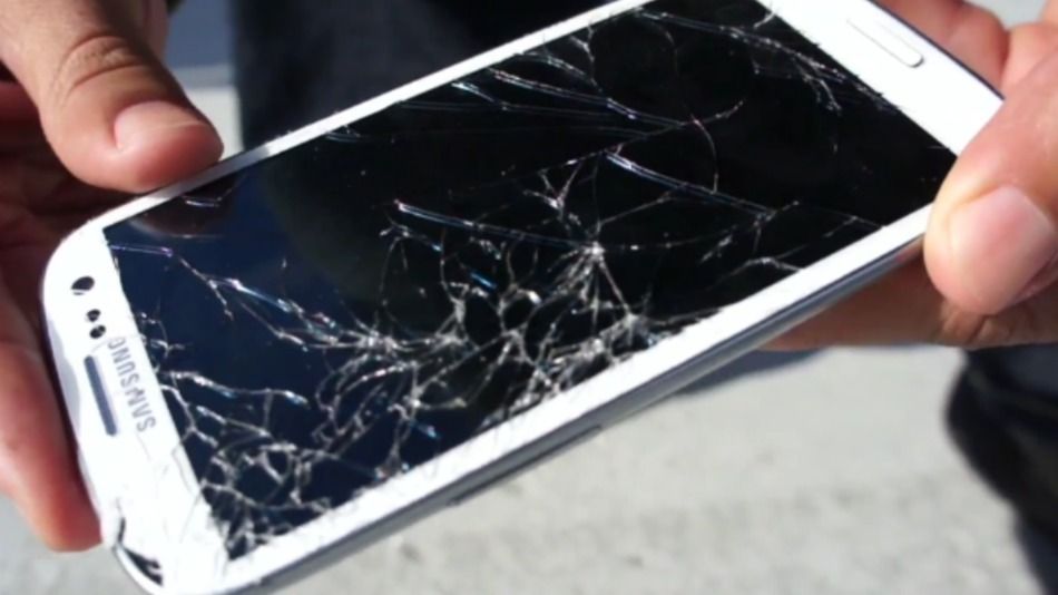 ¿Se te ha Roto la Pantalla del Móvil? Te Enseñaremos como Repararla tanto en Android como en iOS