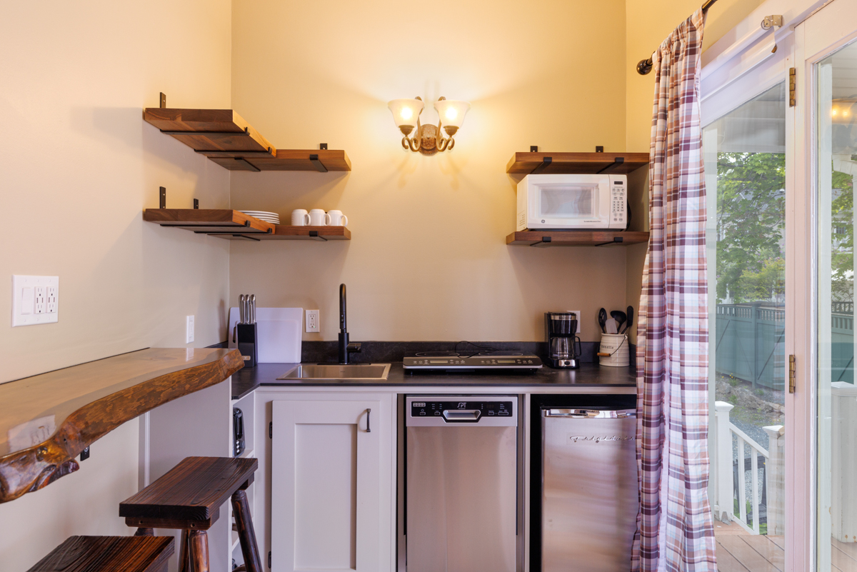 Introducing the Echo Lake Suite! Mira Monte Inn