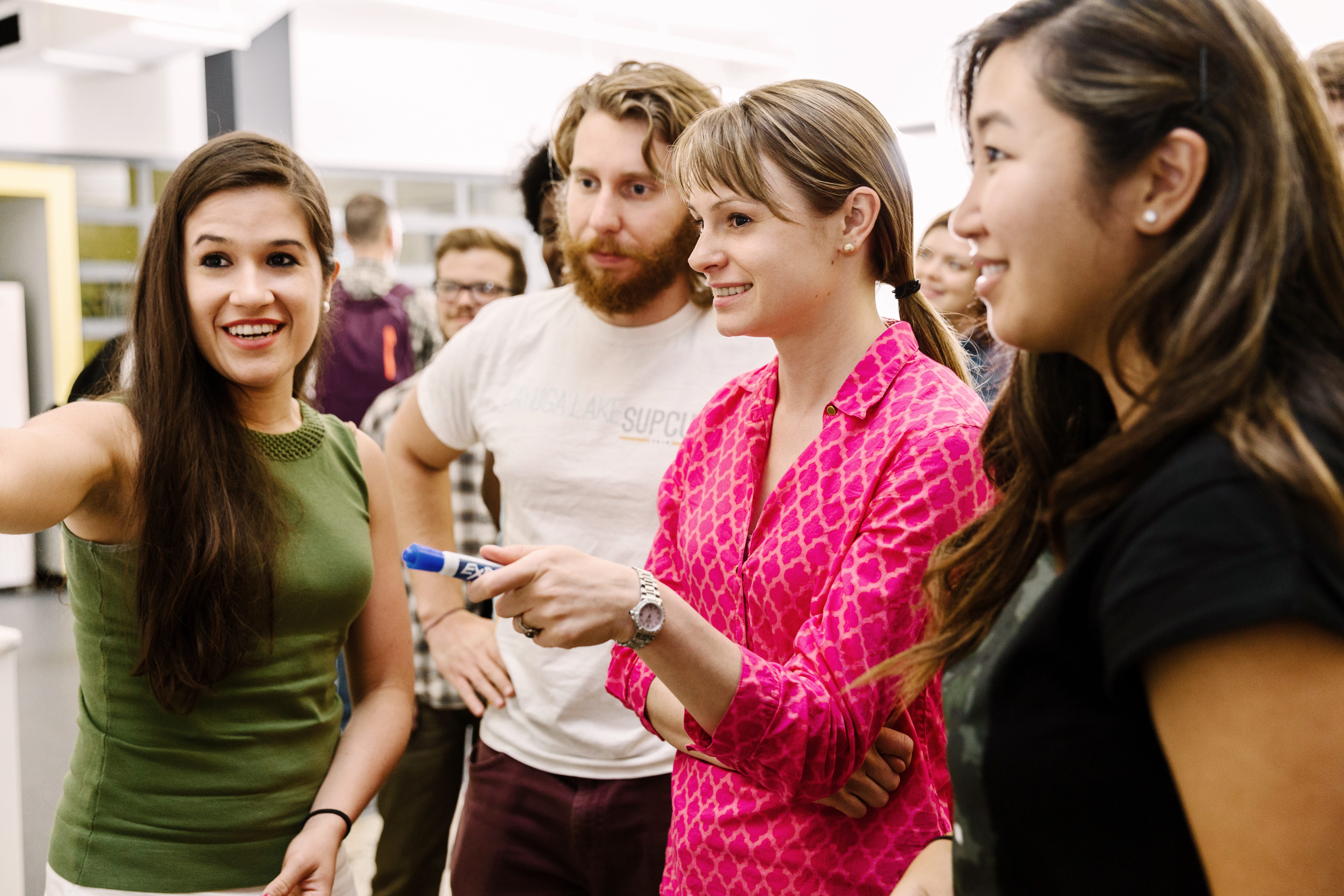 Без опыта студенты. Работа для студентов. Подработка для студентов. Работа в офисе. Вахта в москве с проживанием.