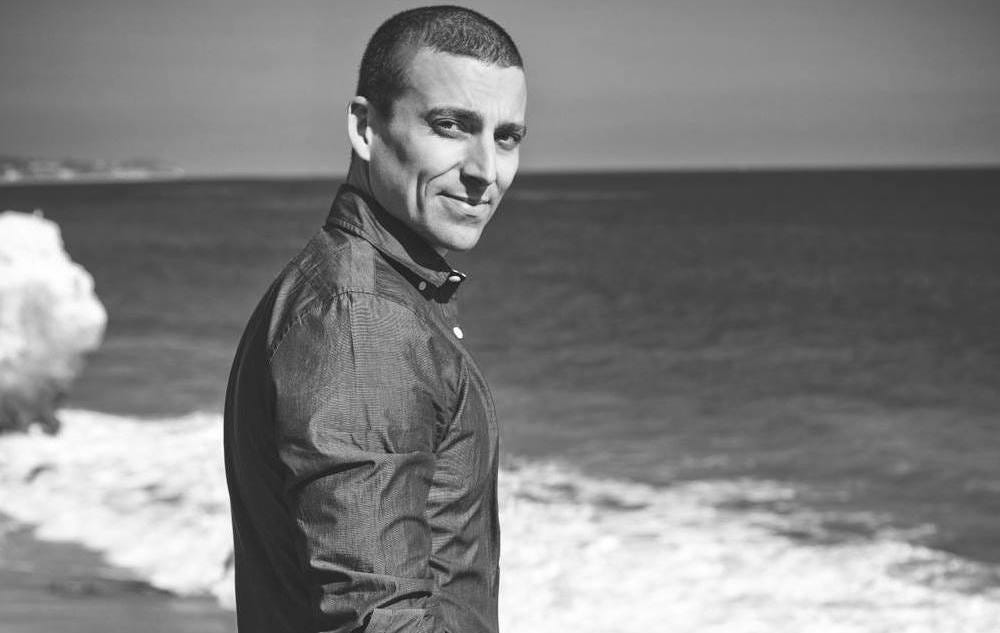 Cameron Brown Shines The Light On How To Thrive In Today’s Modern Age