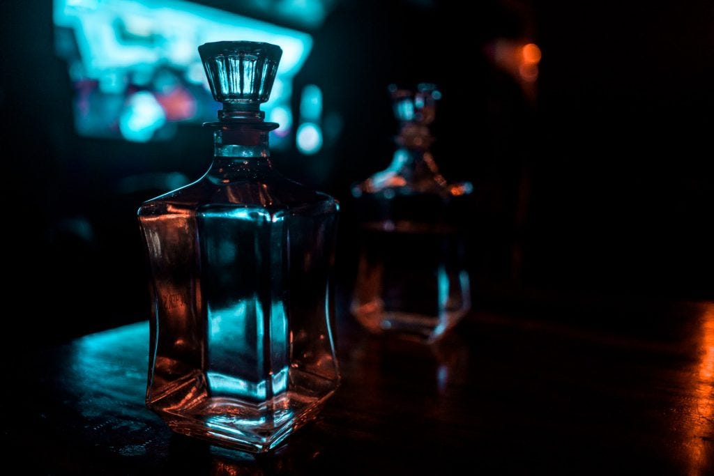 What You Should Know About the Whiskey Decanter? Medium