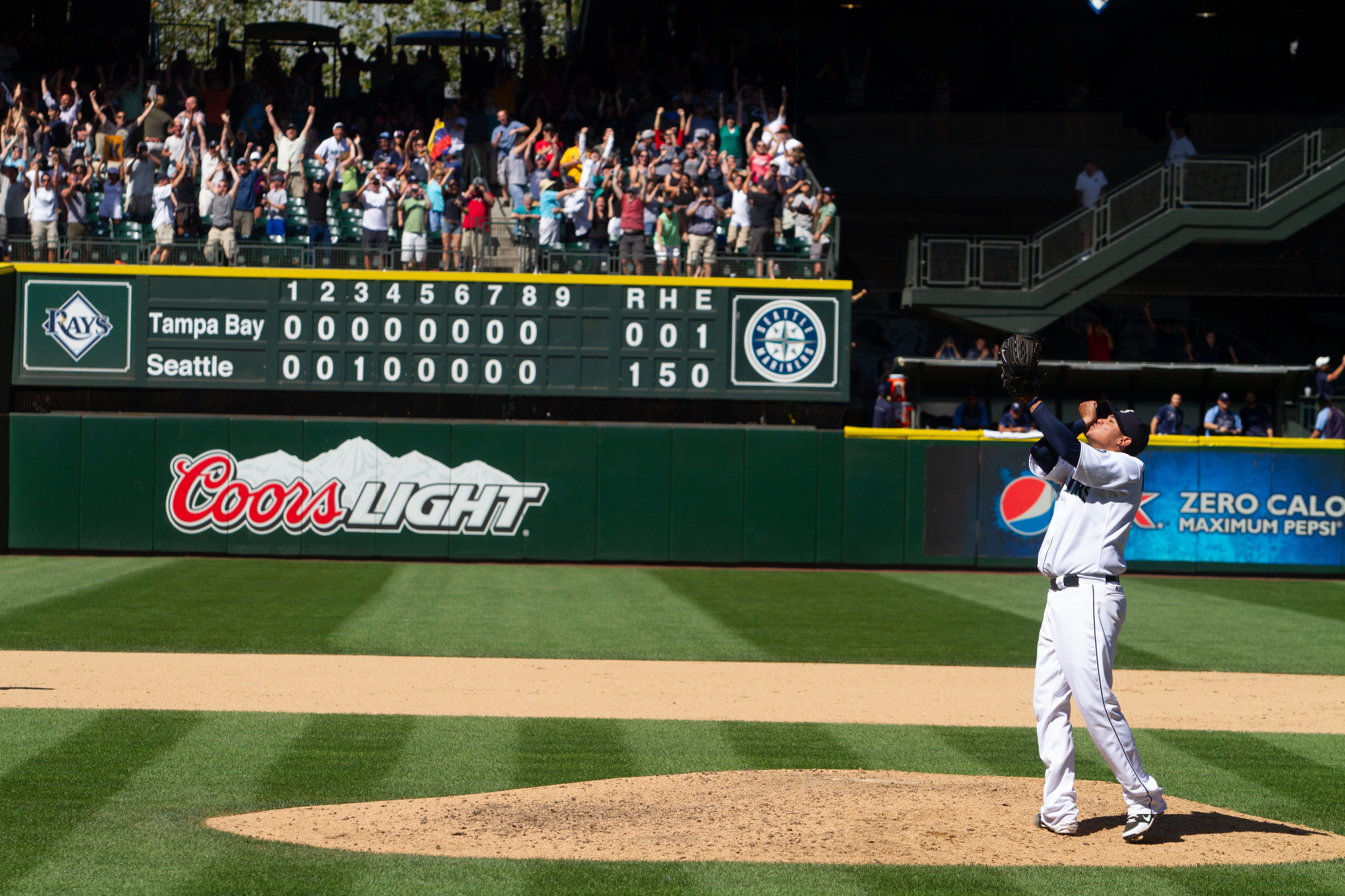 Classic Mariners Games Félix Hernández’s Perfect Game by MarinersPR