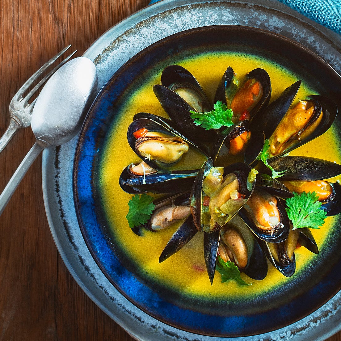 5 Great Ways to Eat Mussels. Learn the Best Ways to Clean and… by Francois de Melogue Heated
