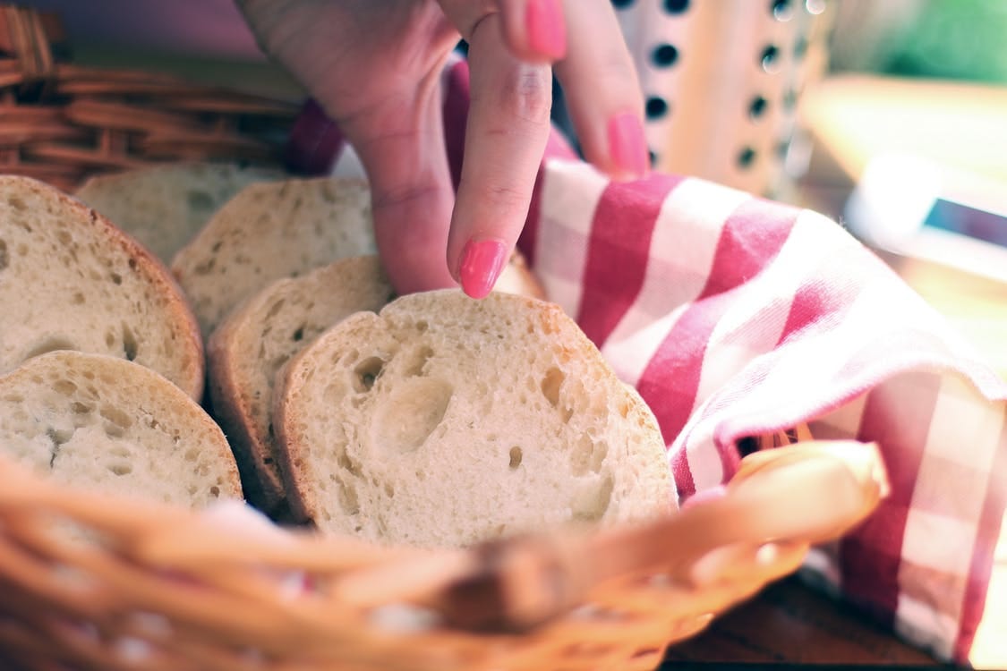8 Jenis Roti yang Banyak Dikonsumsi, Tapi Kamu Tak Tahu Namanya | by A. Ica  N. | Medium