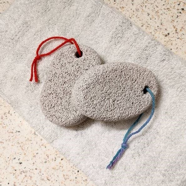 How to Use a Pumice Stone? — What You Need to Know Medium