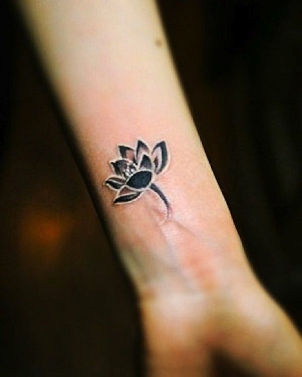 32 Inspiring Wrist Tattoos …. Wrist Tattoos Are Popular Among Women… | By Allwomenstalk | Medium 748_x_600_jpg