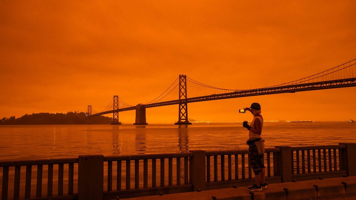 Why did the sky turn red during California’s wildfires? by Skanda