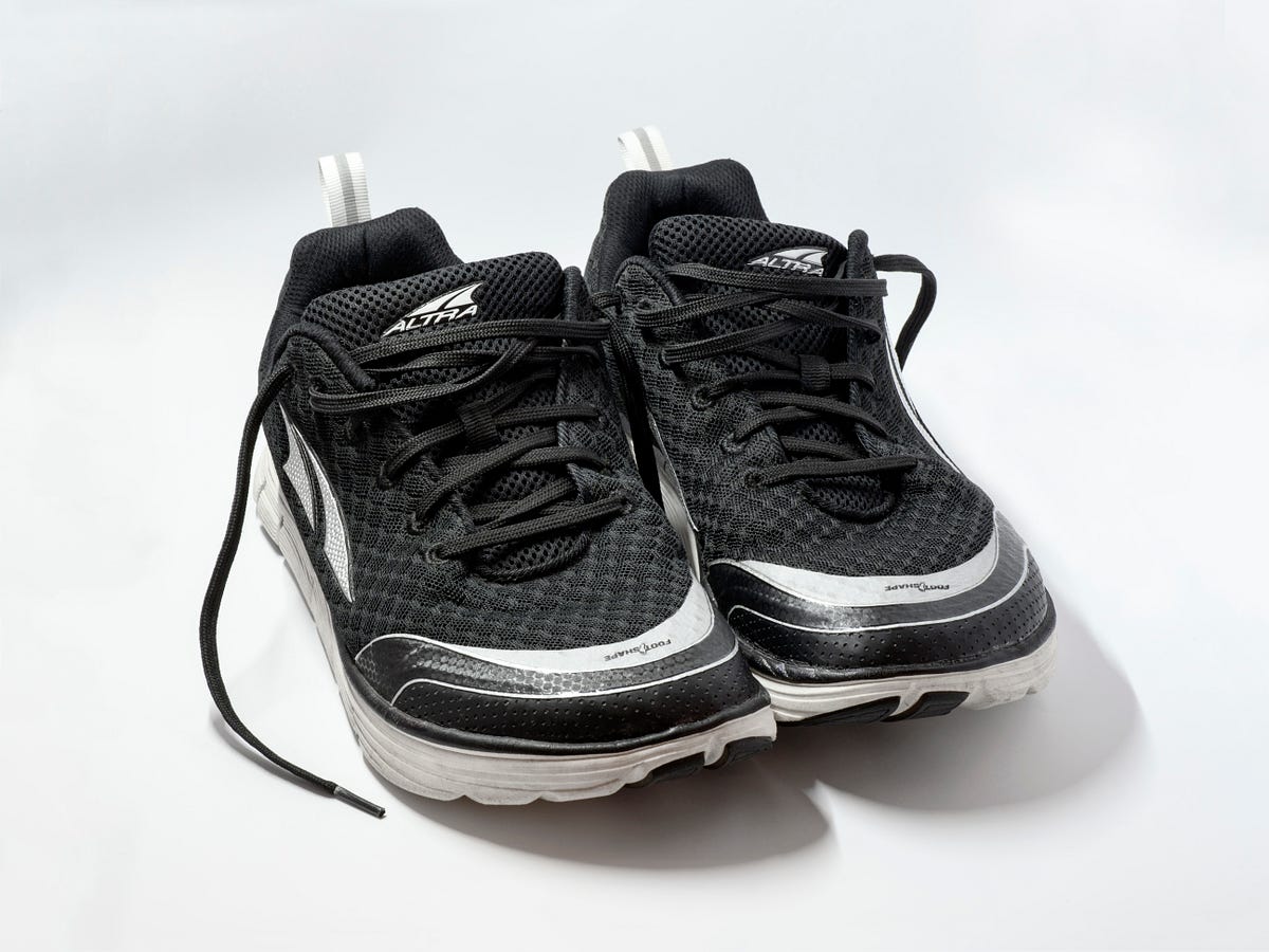 Can Shoes Help You Run Faster?. Or is it in your head? by Jeff Barton