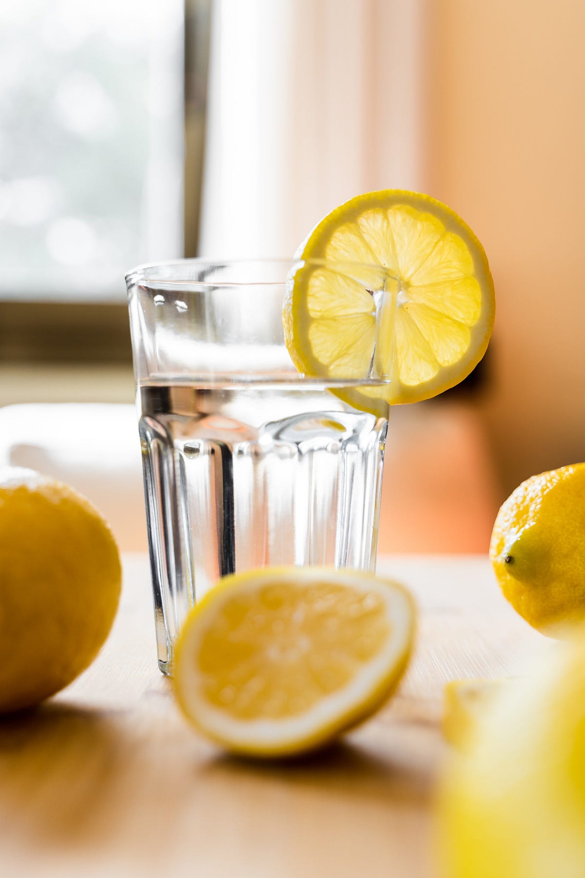 How Lemon Water Can Help Your Inflammation, Stomach Issues, Fuzzy