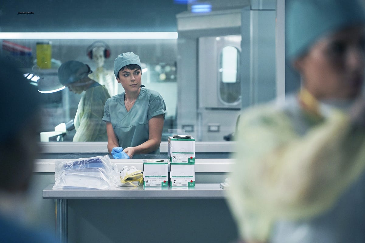 Calle 13 estrena su nueva serie, ‘La Forense’, el 17 de mayo by