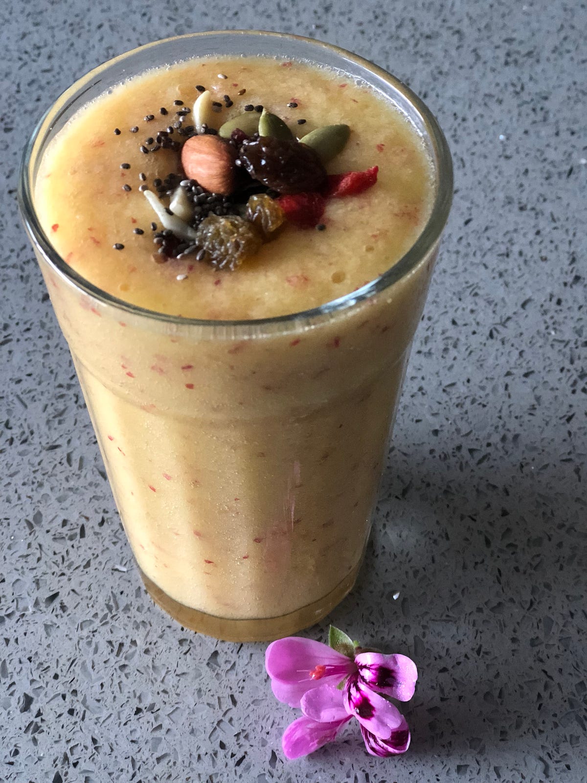 Fibre & Vitamin rich Smoothie!!! 🍎🍊 by Healthy Recipes Medium