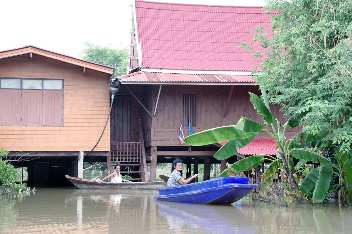 解説｜タイ中部での洪水と共存するための建築的手法. [202002特集：建築批評《チャウドックの家》―東南アジア浸水域の建築… by 岩城